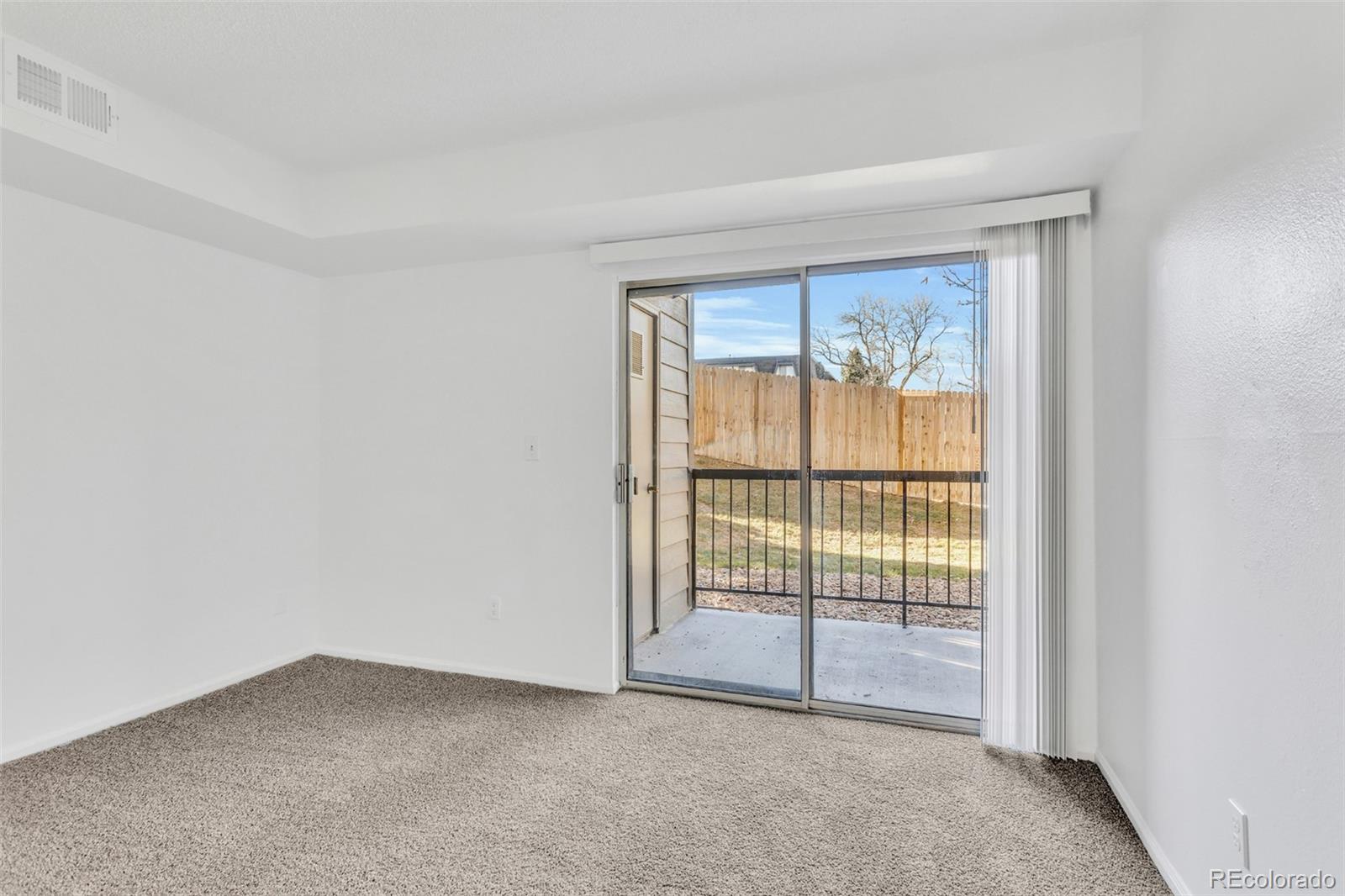 MLS Image #11 for 2575 s syracuse way j108,denver, Colorado