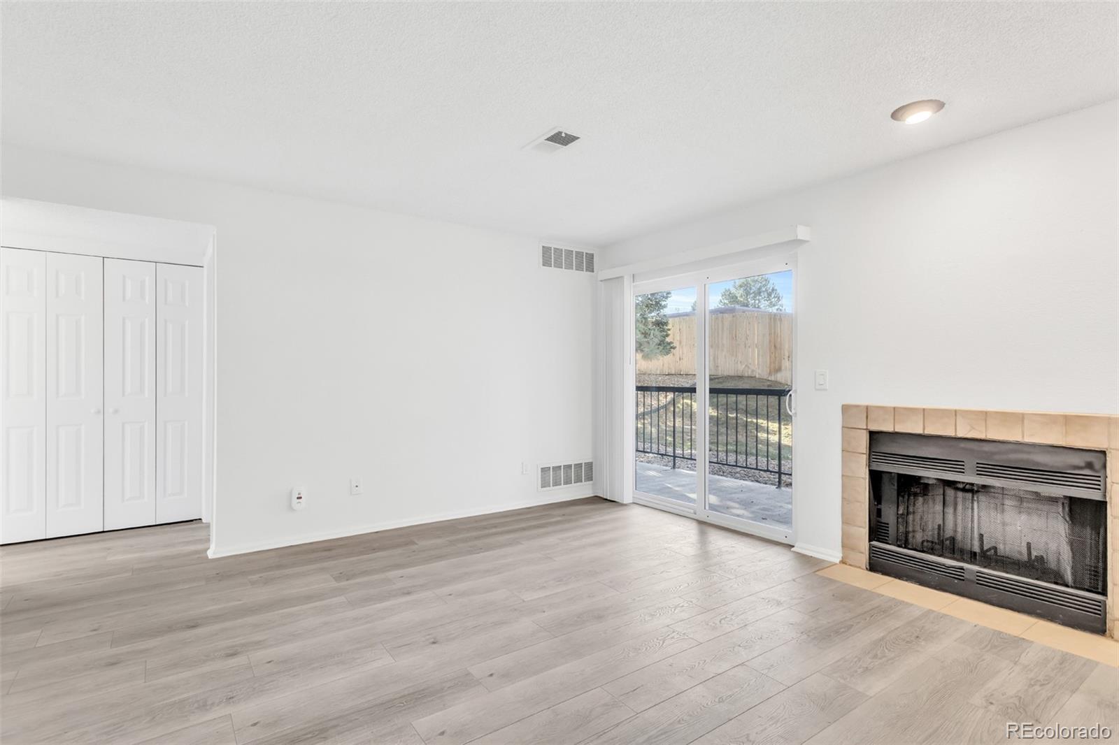 MLS Image #6 for 2575 s syracuse way j108,denver, Colorado