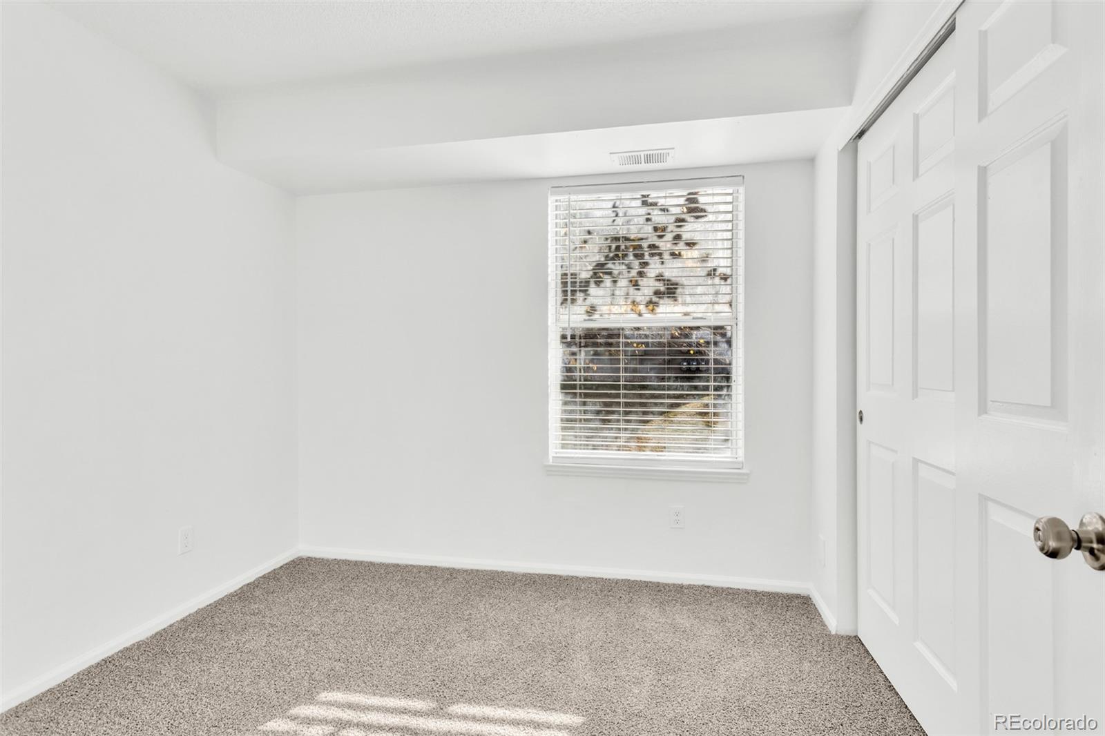MLS Image #9 for 2575 s syracuse way j108,denver, Colorado