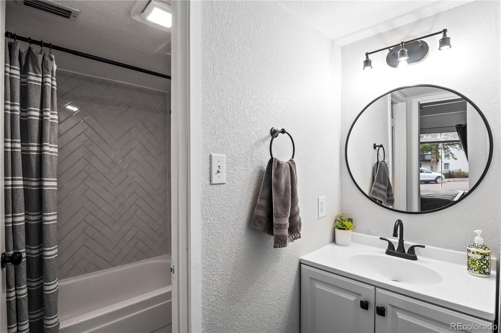 MLS Image #19 for 9725 e harvard avenue 387,denver, Colorado