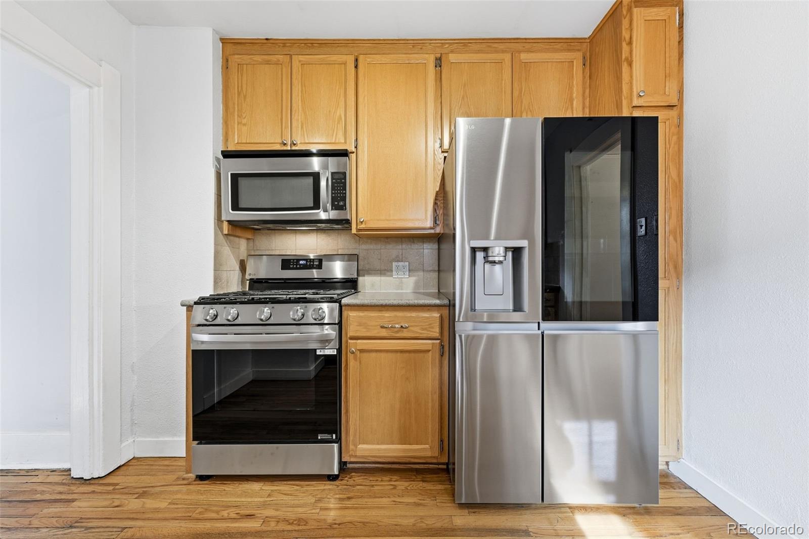 MLS Image #14 for 2549  holly street,denver, Colorado