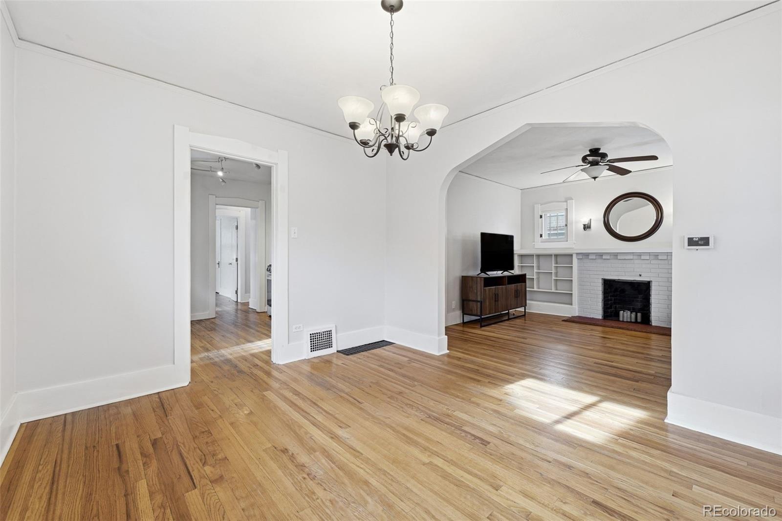MLS Image #7 for 2549  holly street,denver, Colorado