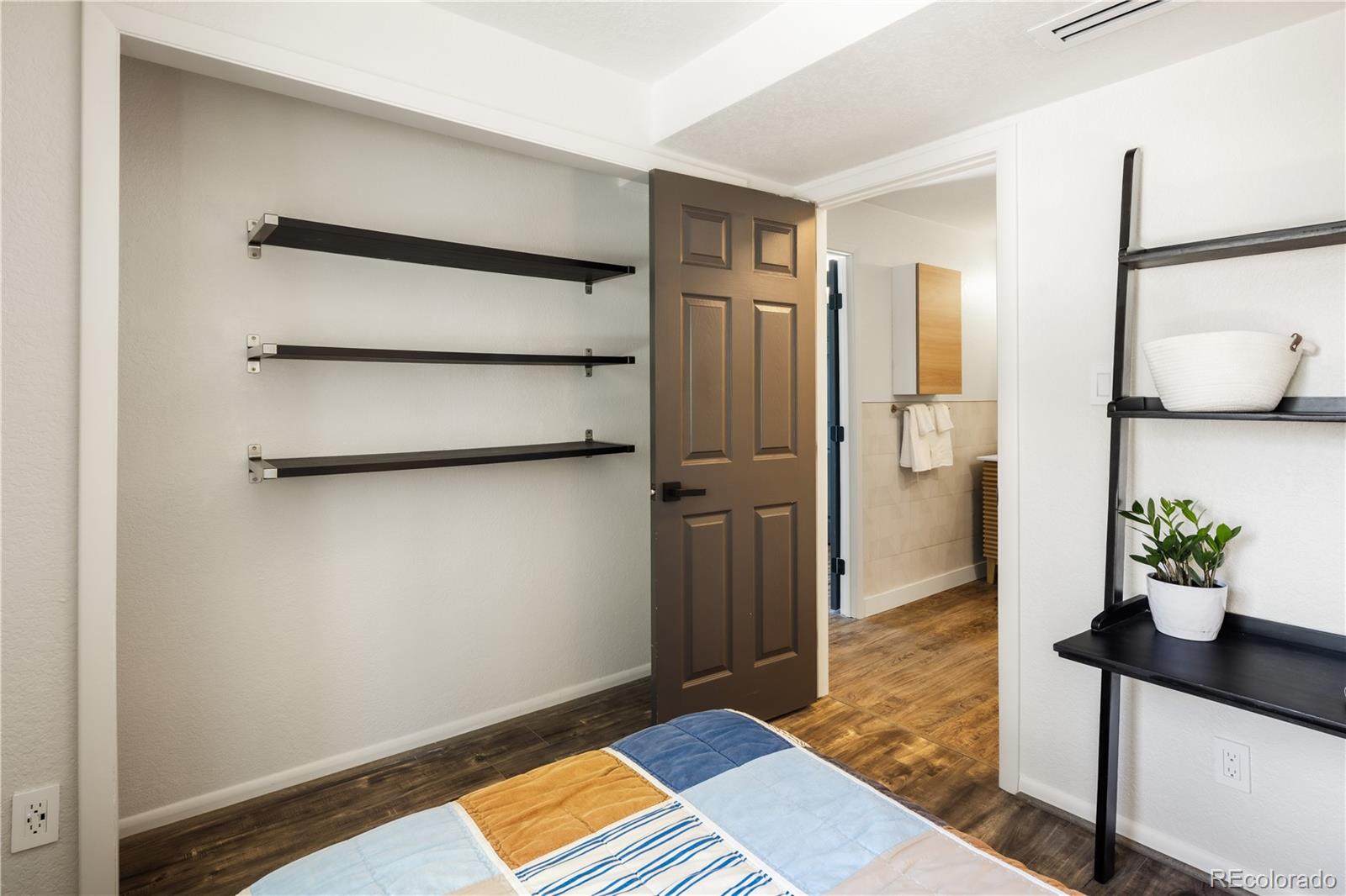 MLS Image #12 for 2  adams street 207,denver, Colorado