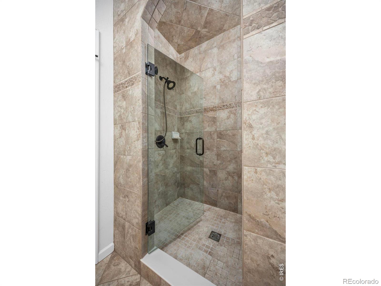 MLS Image #15 for 3174  lower loop drive,fort collins, Colorado