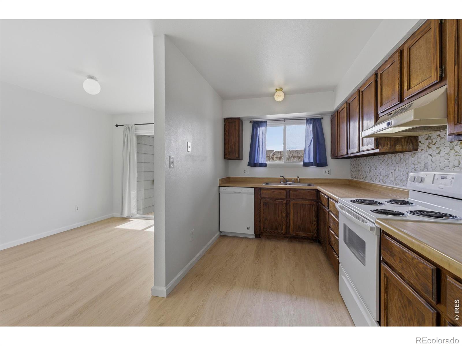 MLS Image #11 for 301  sundance circle,fort collins, Colorado