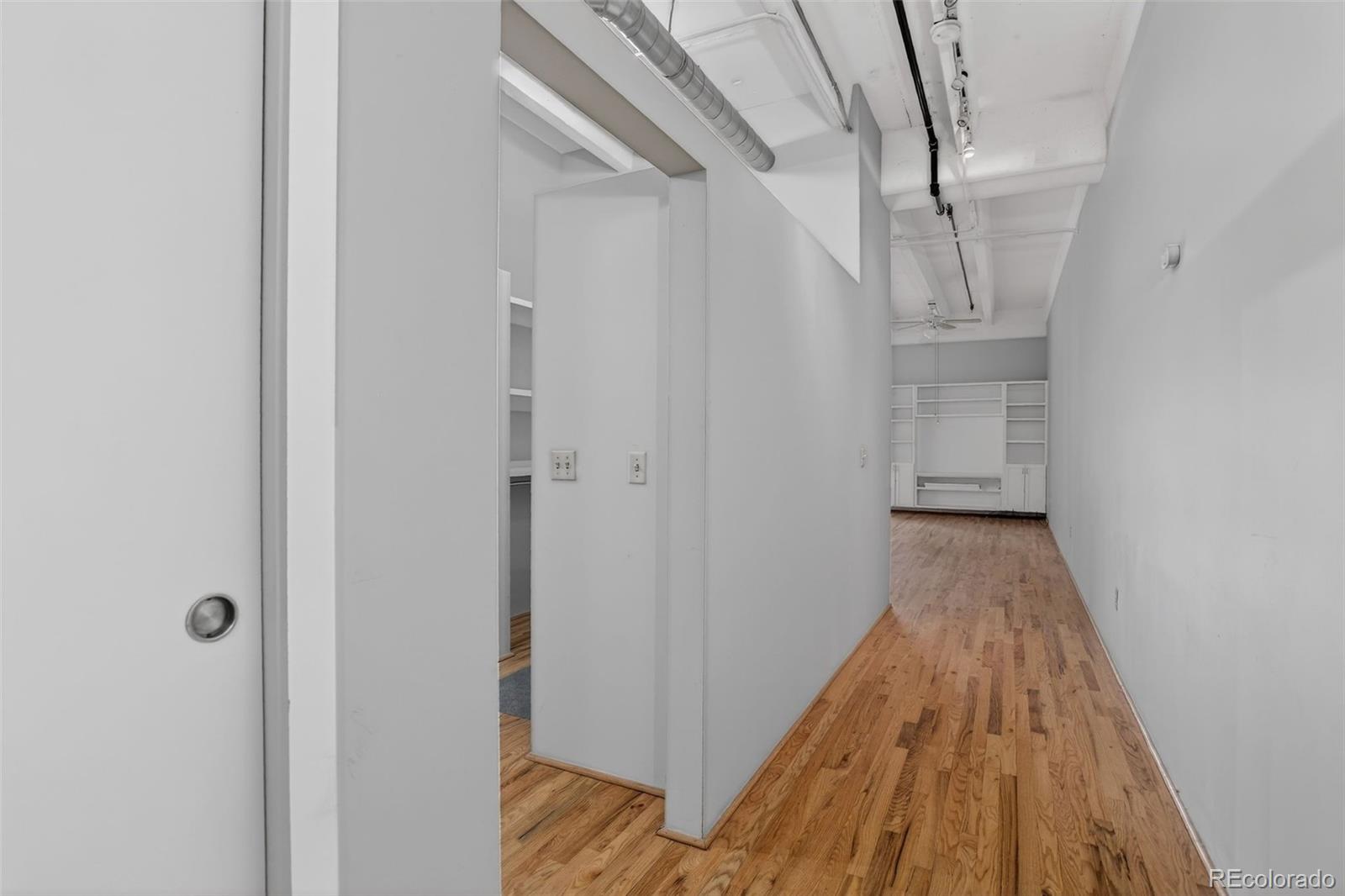 MLS Image #2 for 1800  lawrence street 207,denver, Colorado
