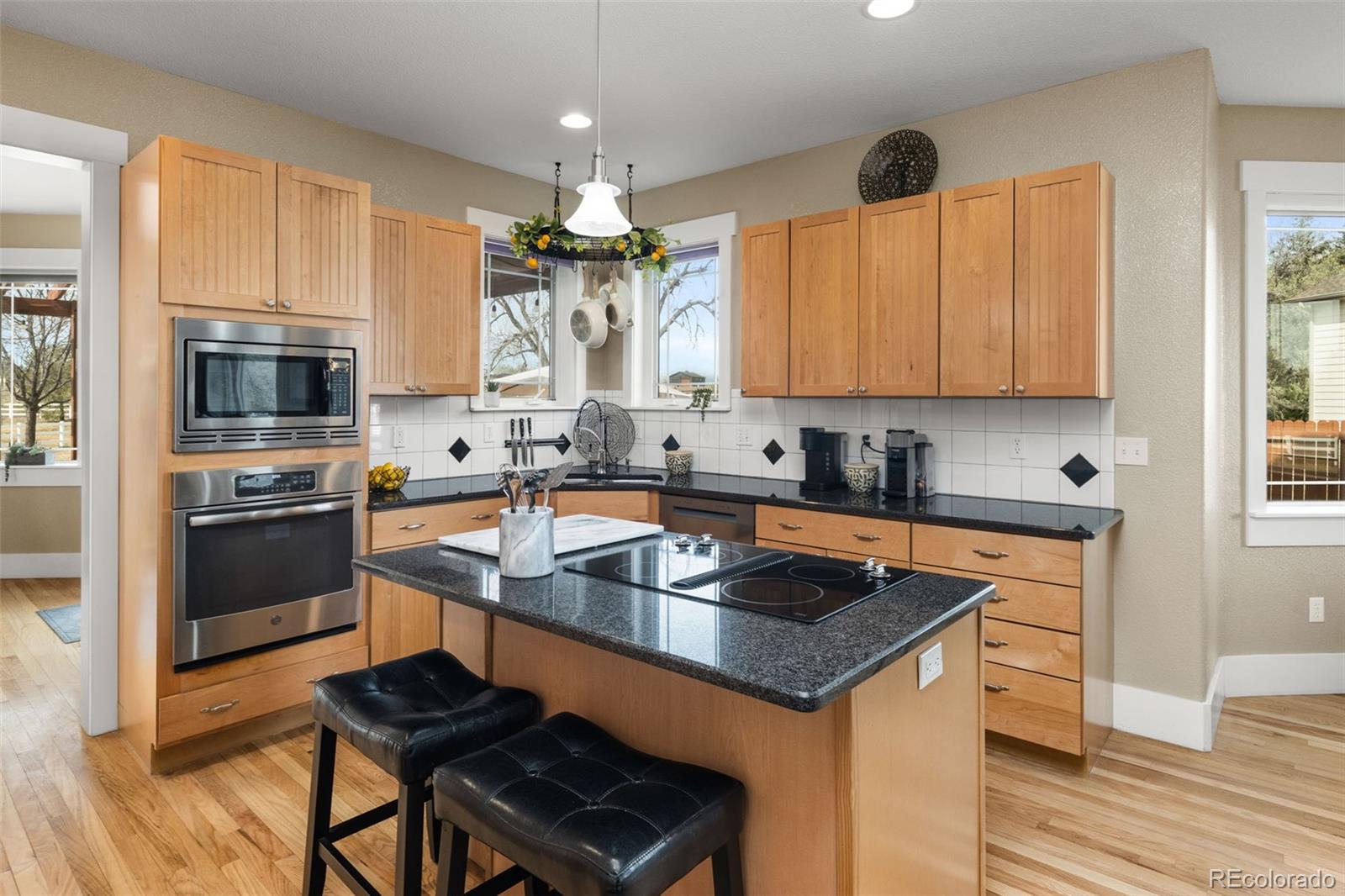 MLS Image #5 for 104  silo court,mead, Colorado