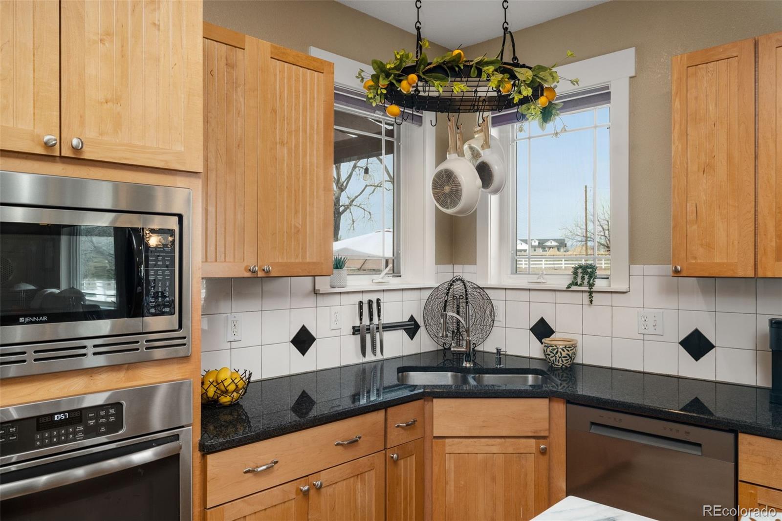 MLS Image #7 for 104  silo court,mead, Colorado