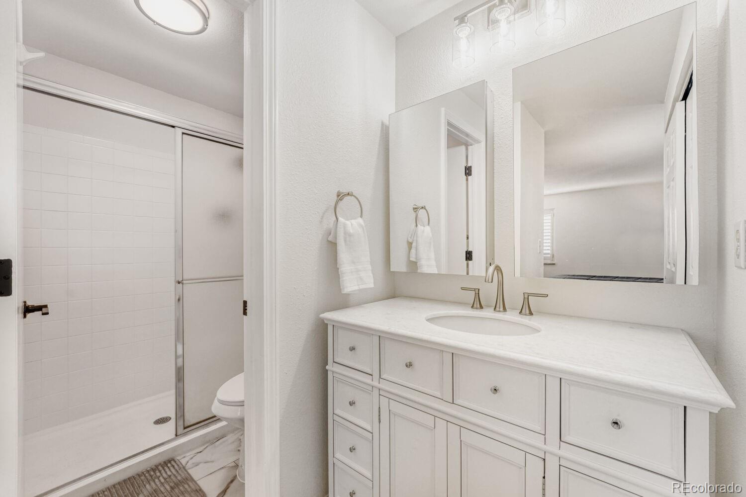 MLS Image #15 for 5554 s lansing court,englewood, Colorado
