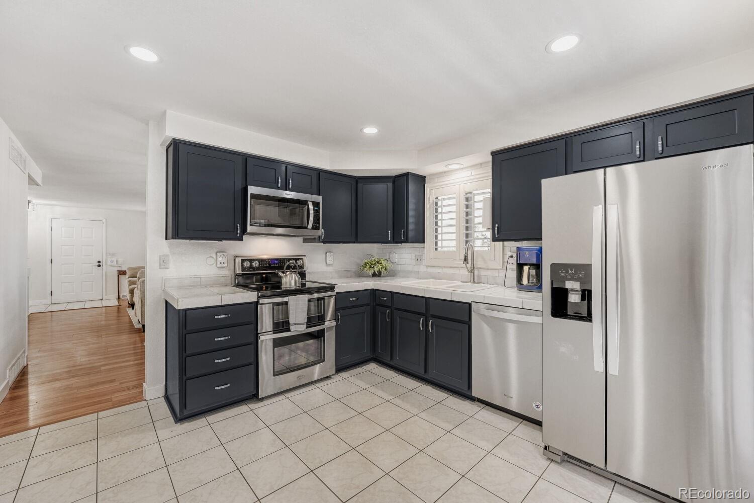 MLS Image #4 for 5554 s lansing court,englewood, Colorado