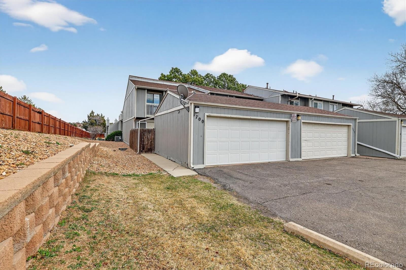MLS Image #6 for 1700 s helena street,aurora, Colorado