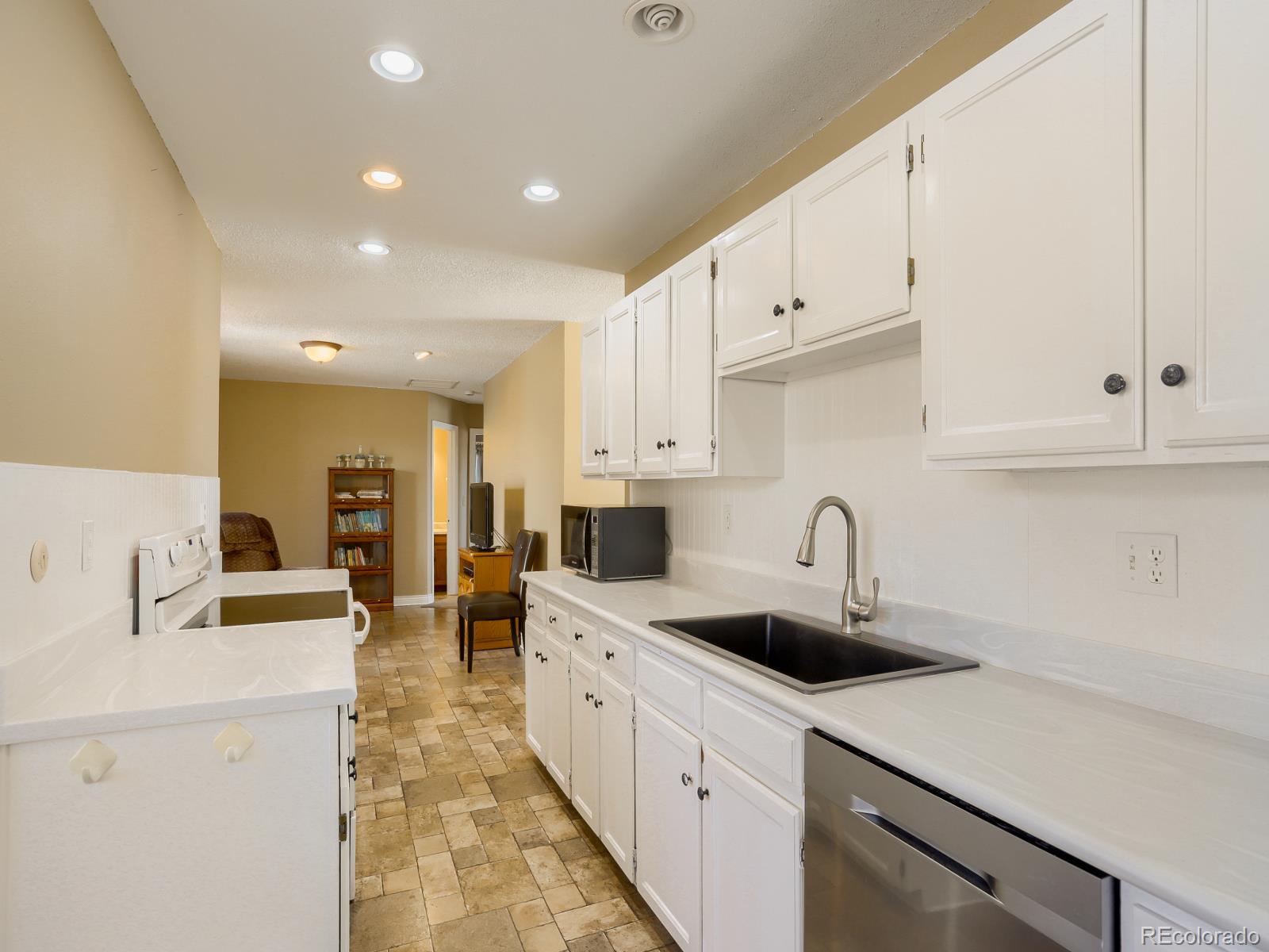 MLS Image #10 for 56  ruth road,broomfield, Colorado