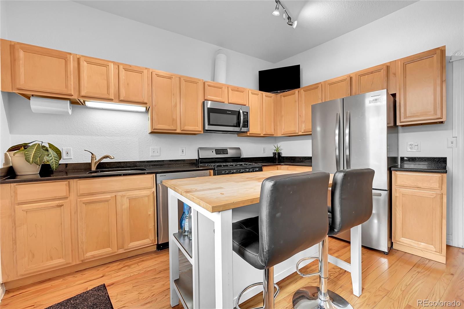 MLS Image #6 for 2554 w 23rd avenue,denver, Colorado