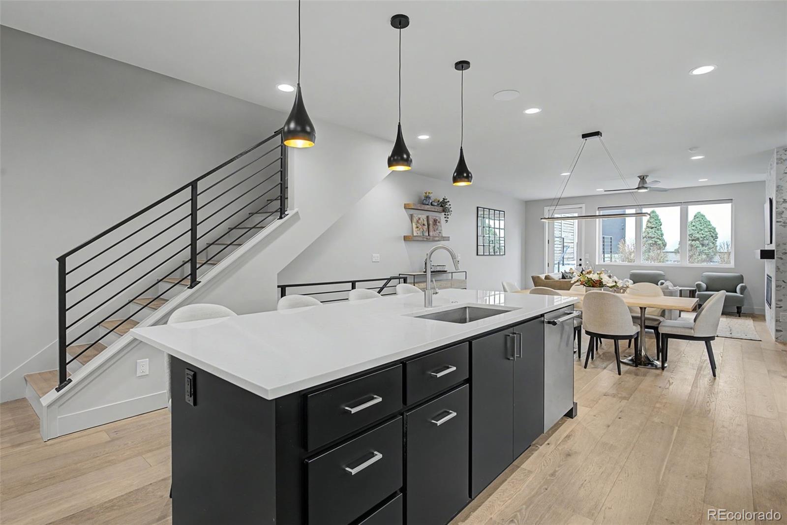 MLS Image #7 for 288  monroe street,denver, Colorado