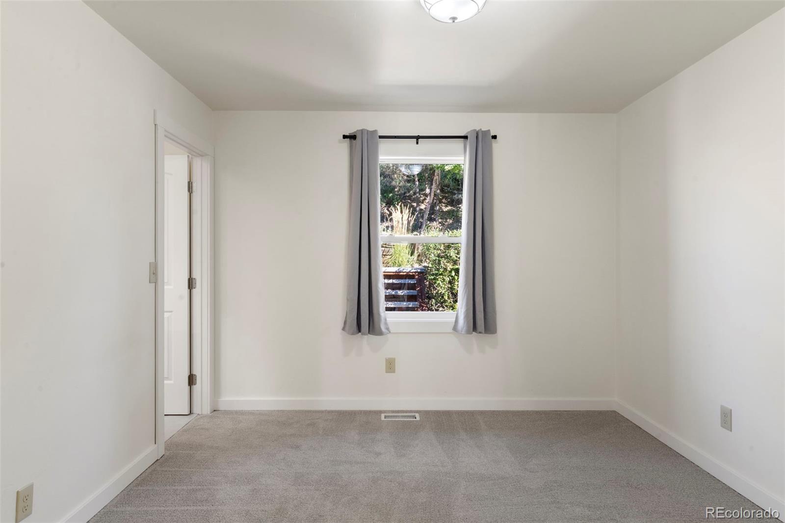 MLS Image #15 for 2150  glenn street,colorado springs, Colorado