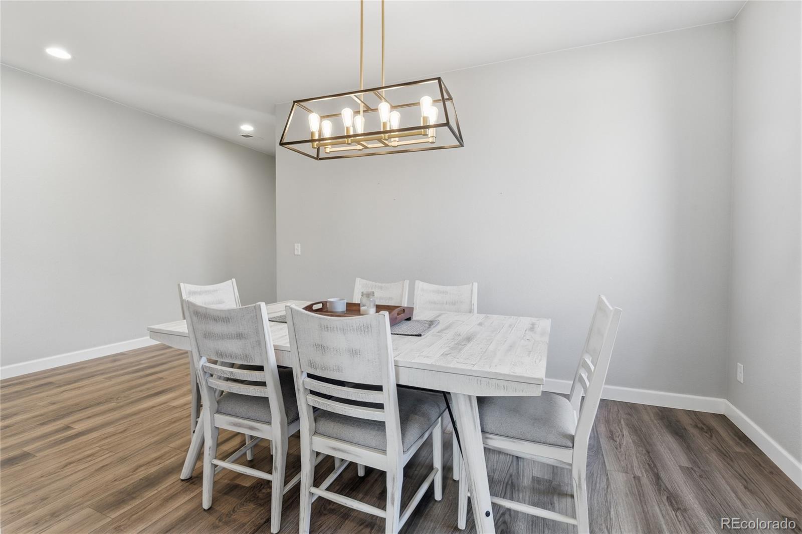 MLS Image #6 for 924 n waterloo street,aurora, Colorado