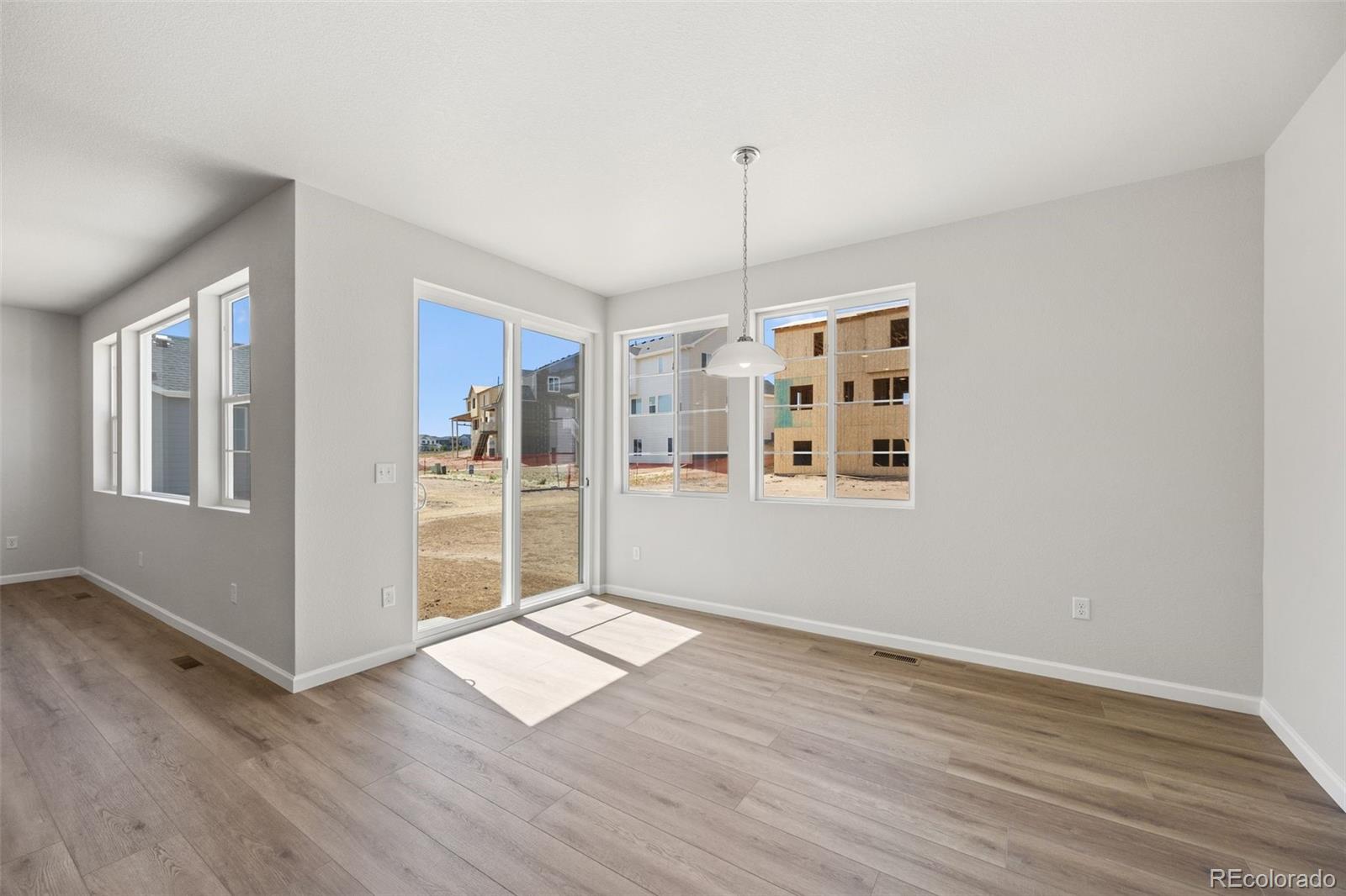 MLS Image #17 for 24376 e 35th drive,aurora, Colorado