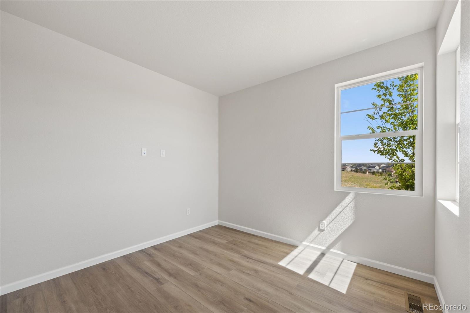 MLS Image #7 for 24376 e 35th drive,aurora, Colorado