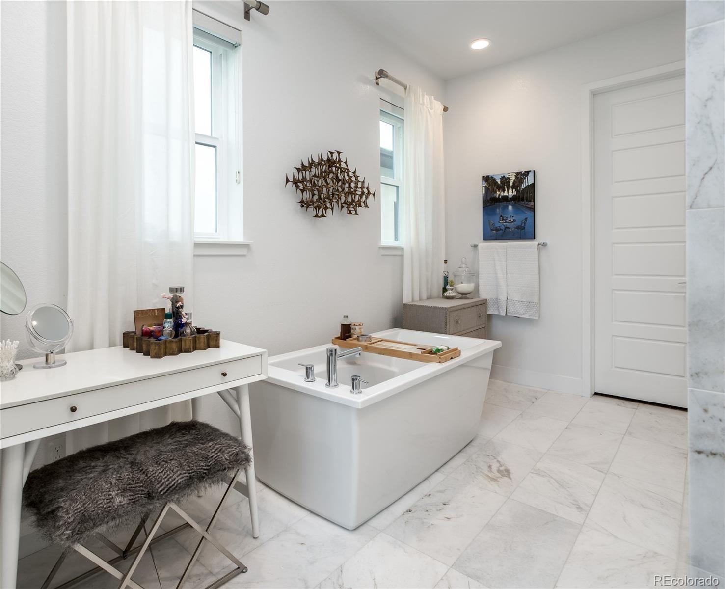 MLS Image #23 for 43 s oneida court,denver, Colorado