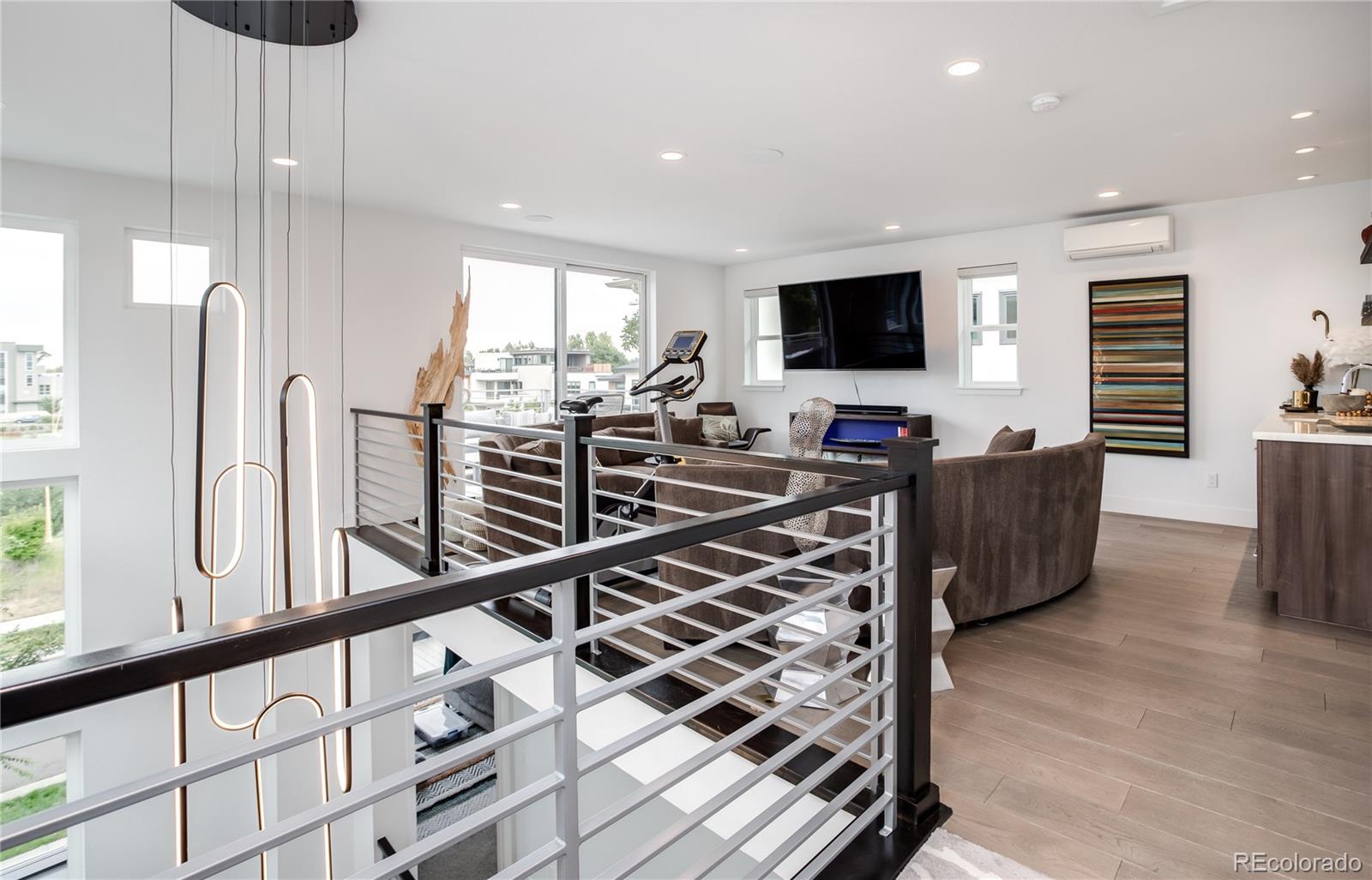 MLS Image #32 for 43 s oneida court,denver, Colorado