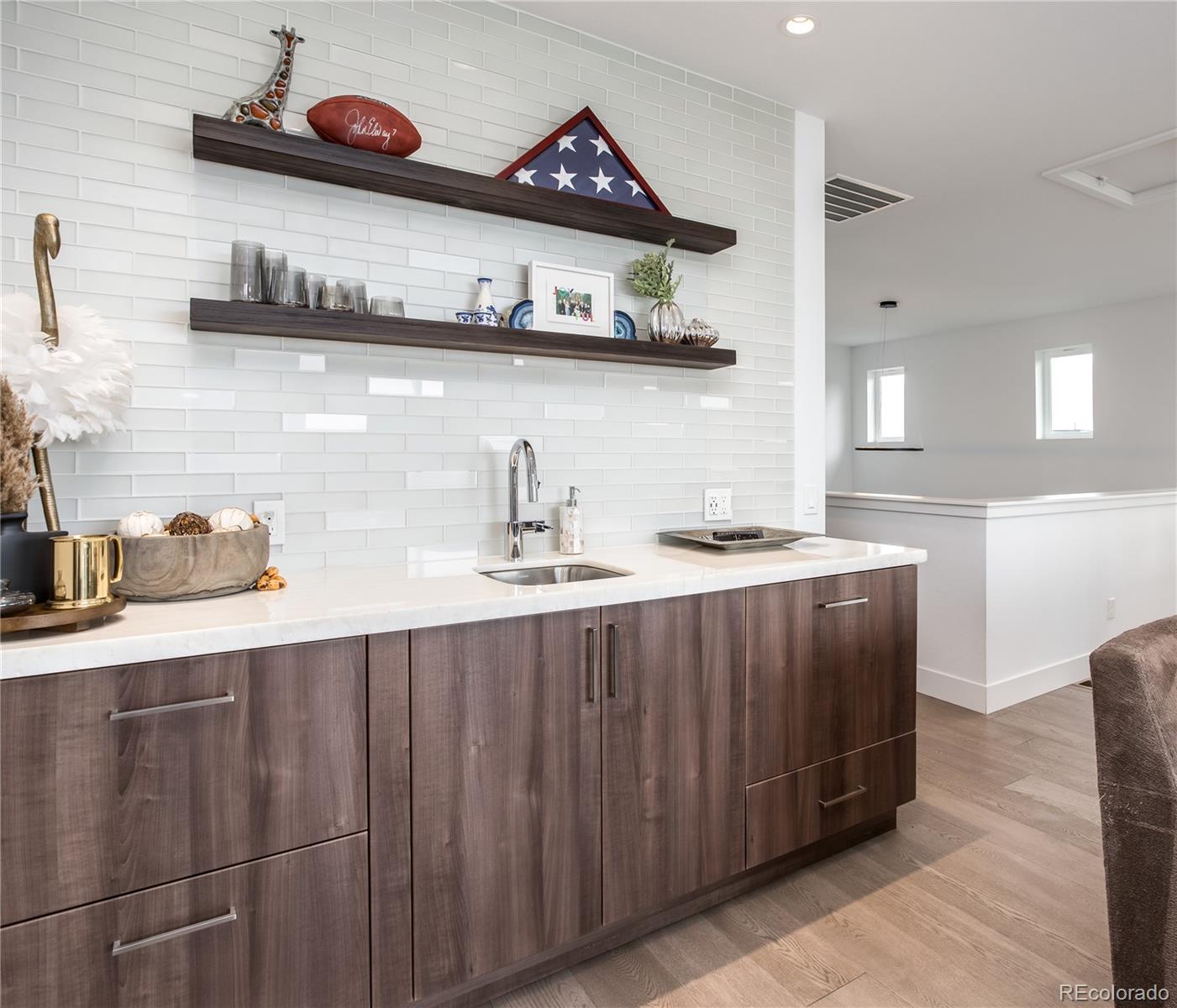 MLS Image #38 for 43 s oneida court,denver, Colorado