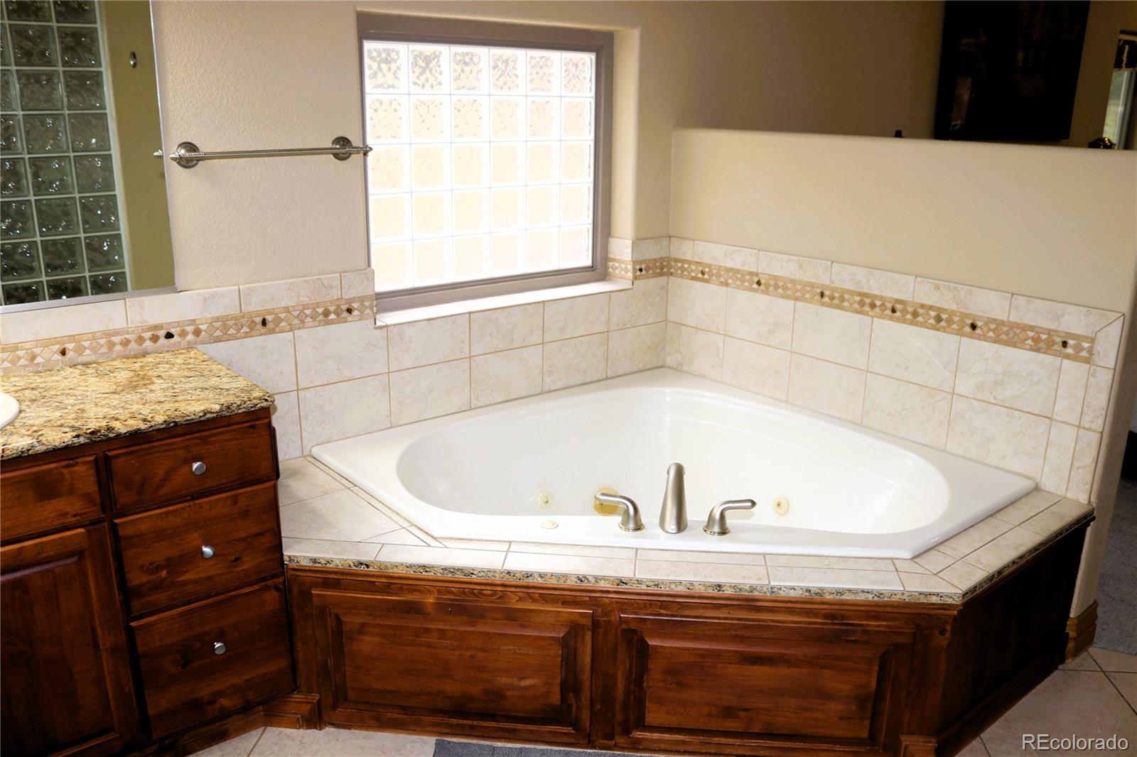 MLS Image #17 for 17766  sawmill road,colorado springs, Colorado