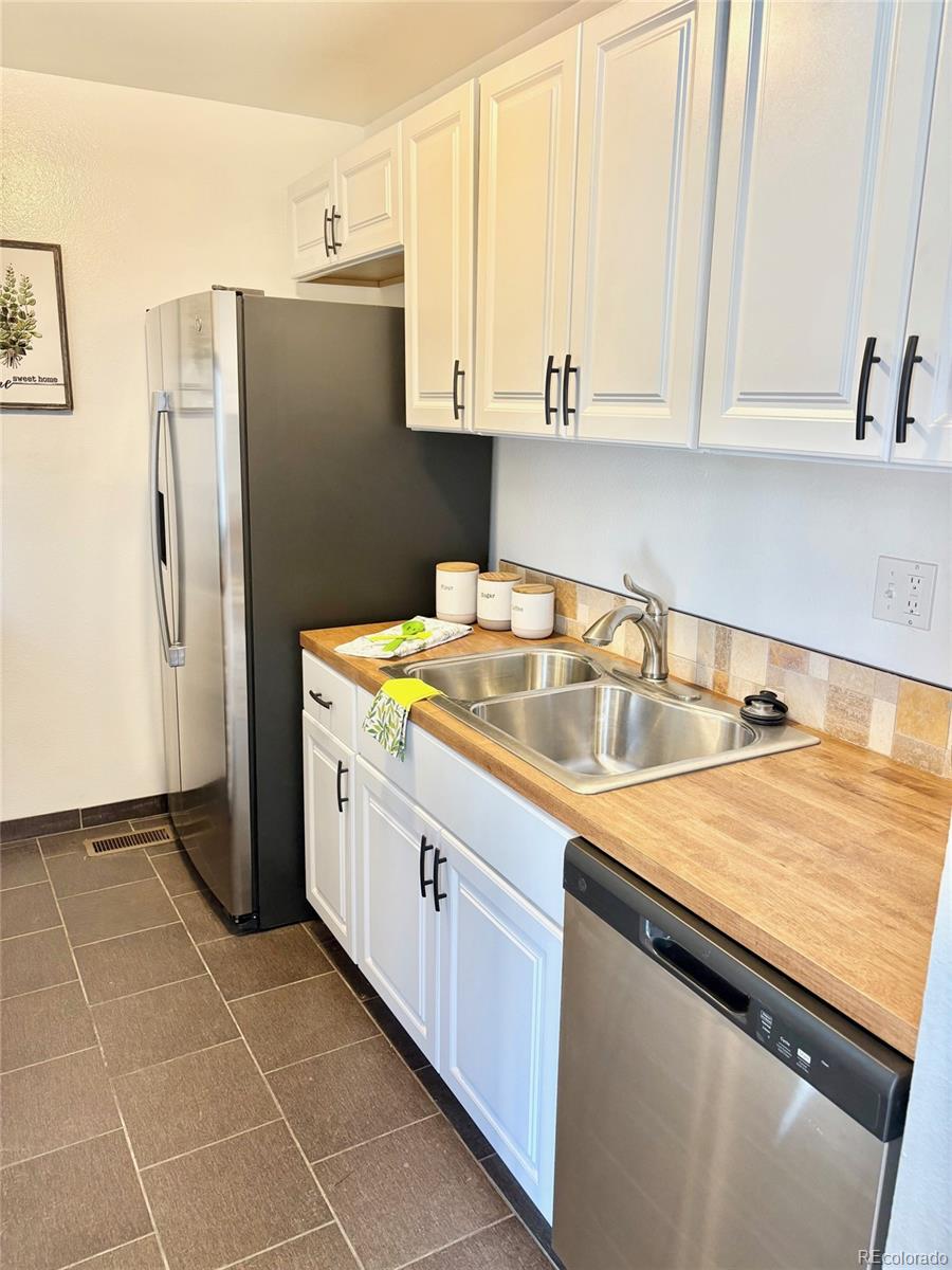 MLS Image #19 for 8467  everett way,arvada, Colorado