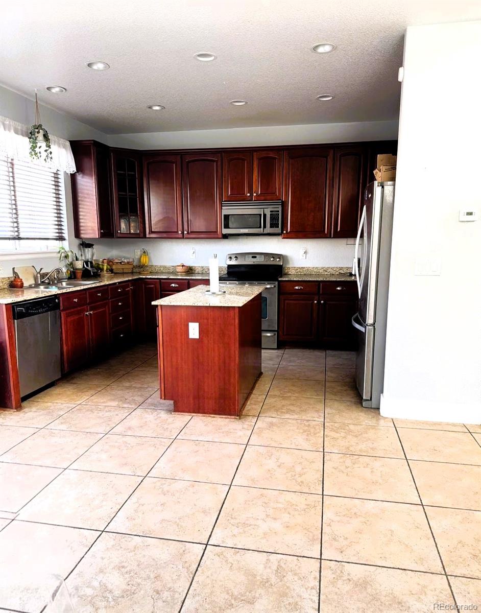 MLS Image #3 for 9826  nucla street,commerce city, Colorado