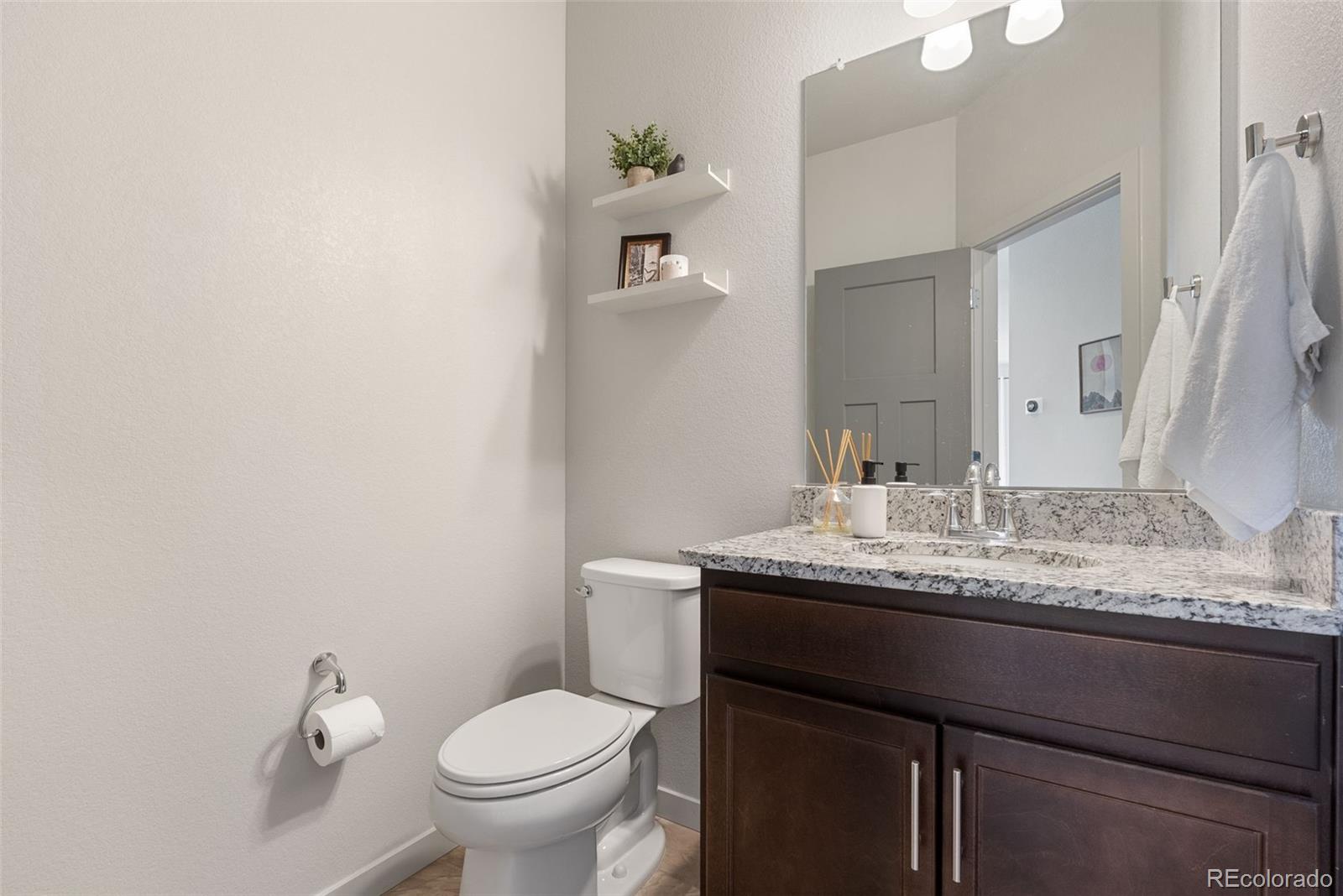 MLS Image #16 for 1827 s helena ,aurora, Colorado