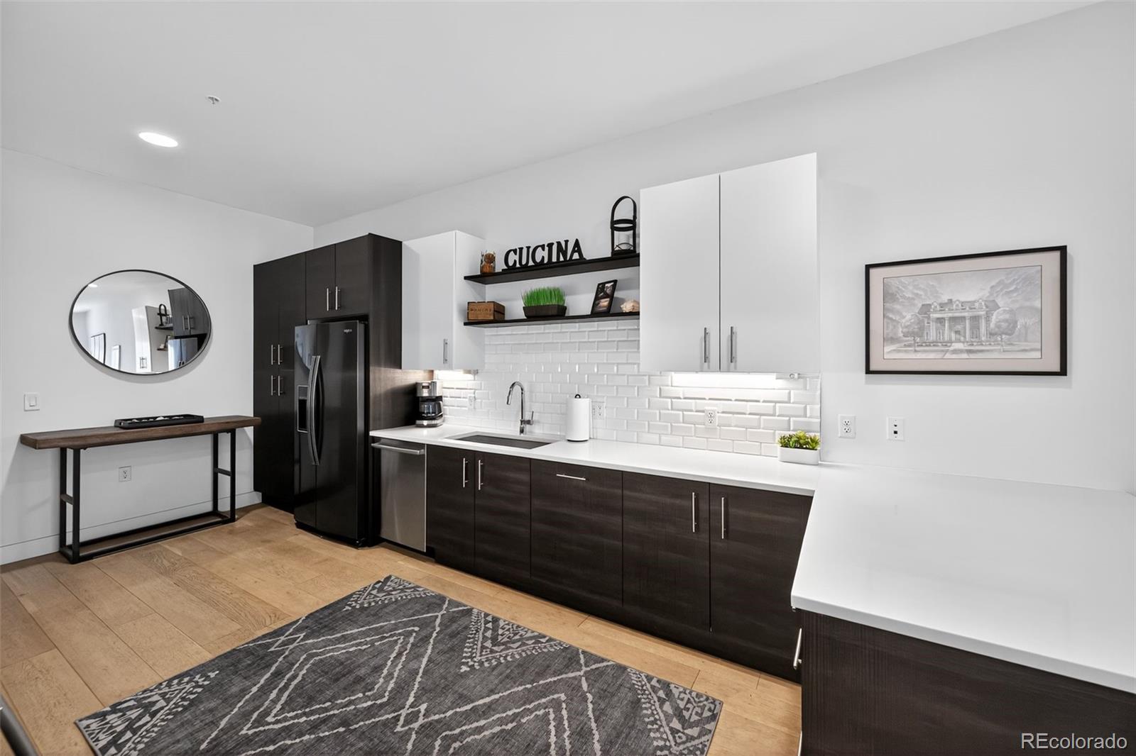 MLS Image #10 for 2530  lawrence street,denver, Colorado