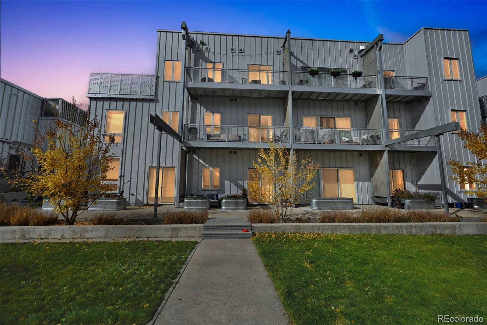 MLS Image #28 for 2530  lawrence street,denver, Colorado