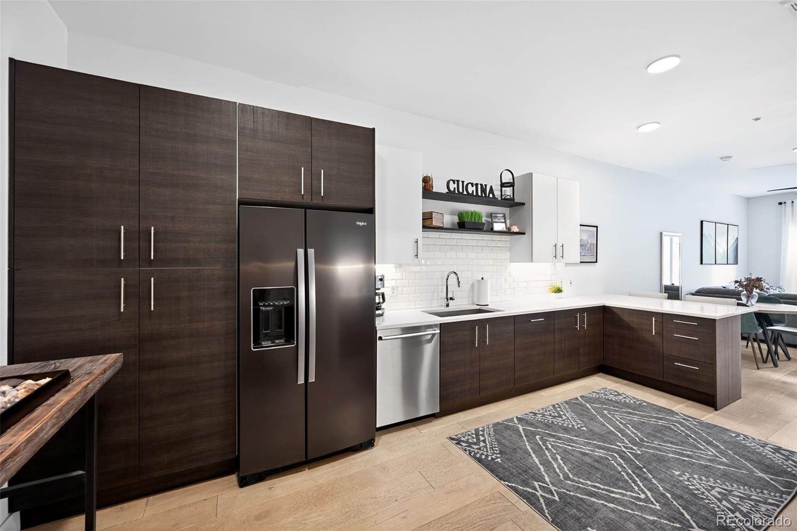 MLS Image #8 for 2530  lawrence street,denver, Colorado