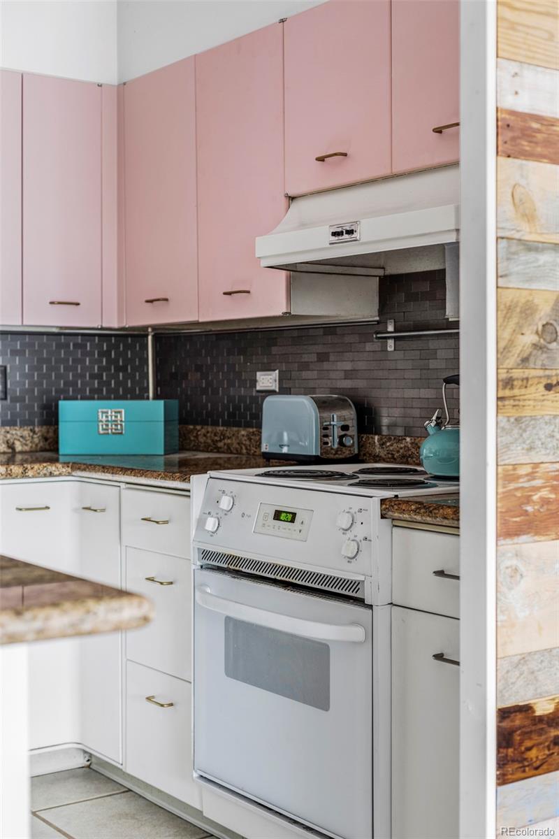 MLS Image #15 for 669 n washington street 203,denver, Colorado