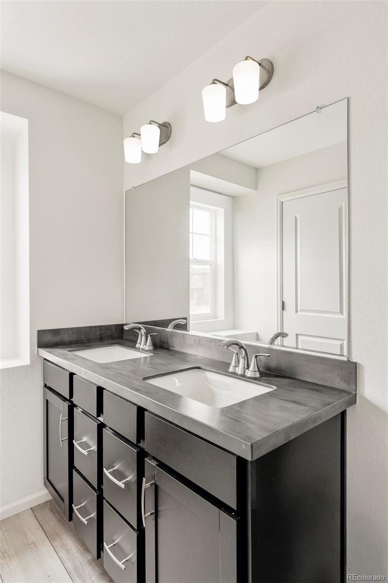 MLS Image #14 for 21208 e 63rd avenue,aurora, Colorado
