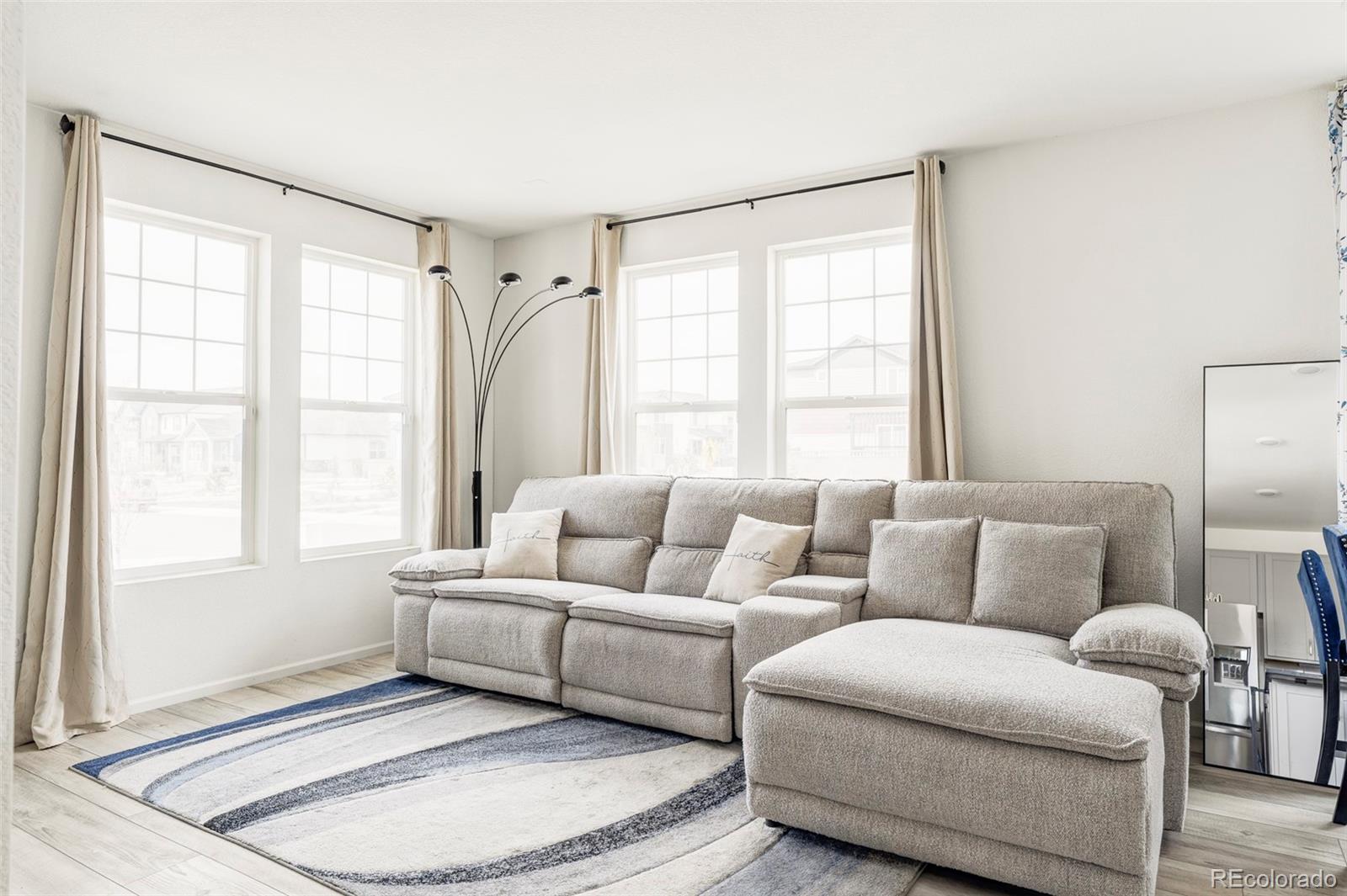 MLS Image #5 for 21208 e 63rd avenue,aurora, Colorado