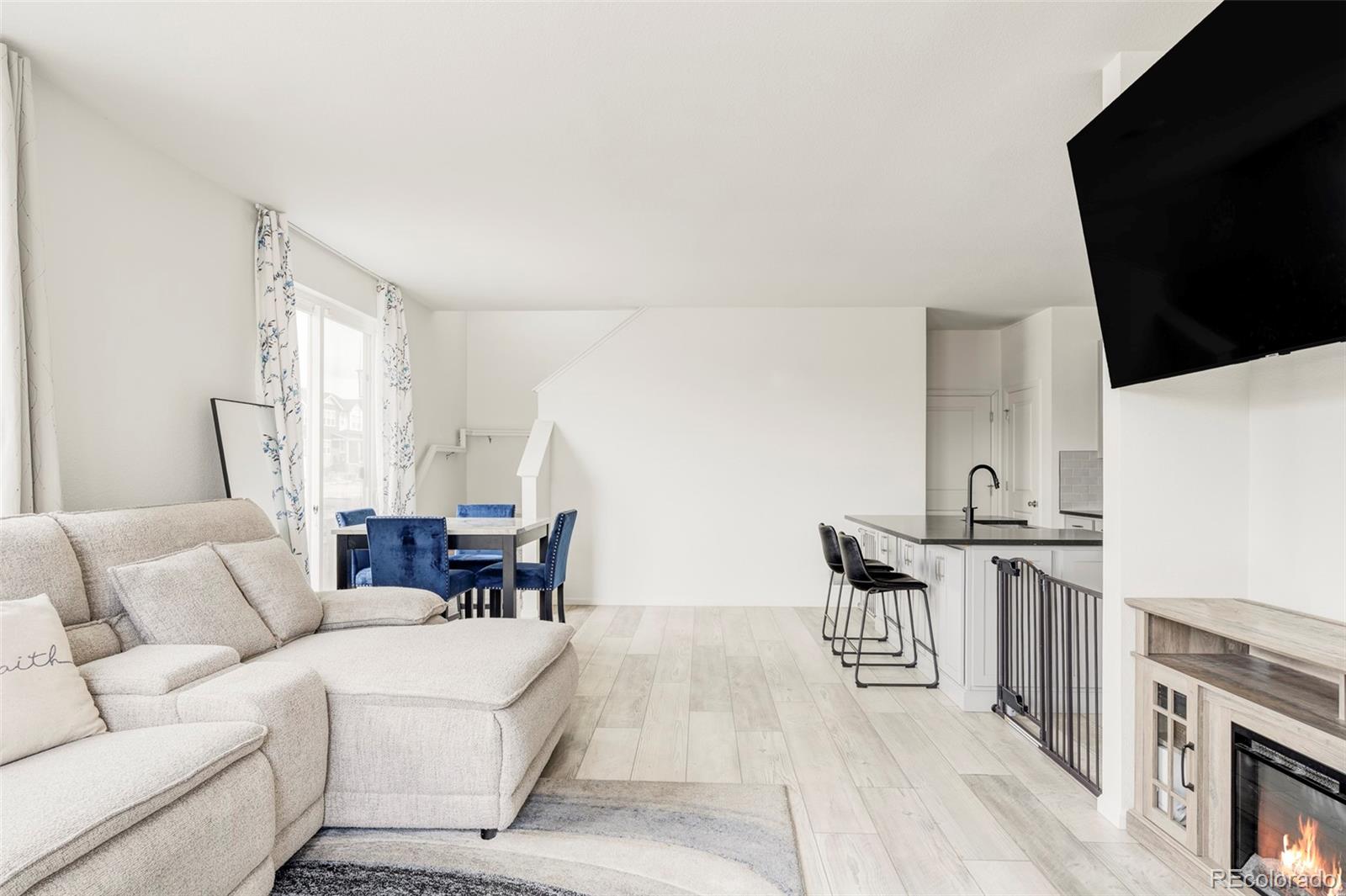 MLS Image #6 for 21208 e 63rd avenue,aurora, Colorado