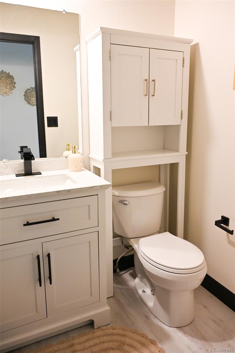 MLS Image #13 for 4690 w stanford avenue,denver, Colorado