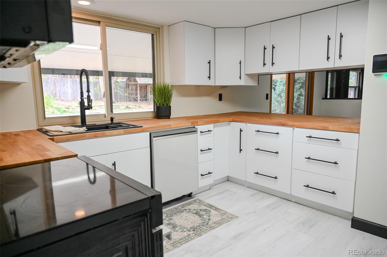 MLS Image #6 for 4690 w stanford avenue,denver, Colorado