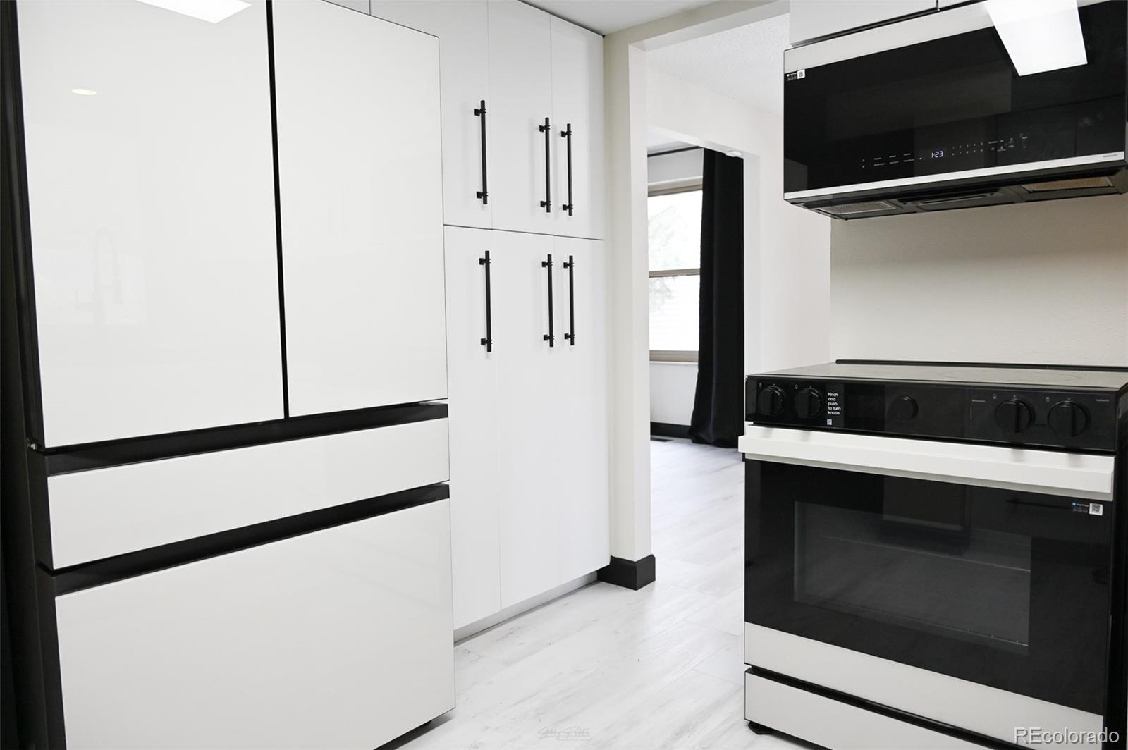 MLS Image #7 for 4690 w stanford avenue,denver, Colorado