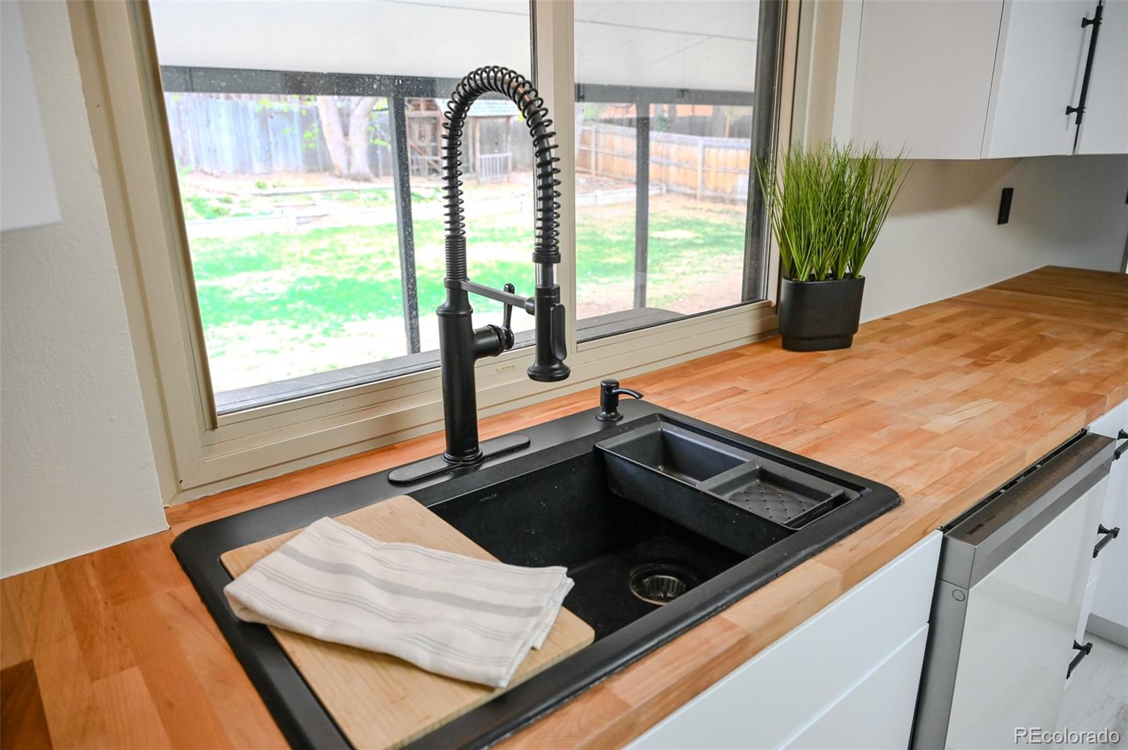 MLS Image #9 for 4690 w stanford avenue,denver, Colorado