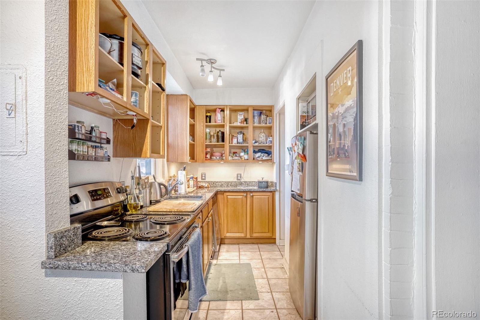 MLS Image #9 for 1120 n clarkson street,denver, Colorado