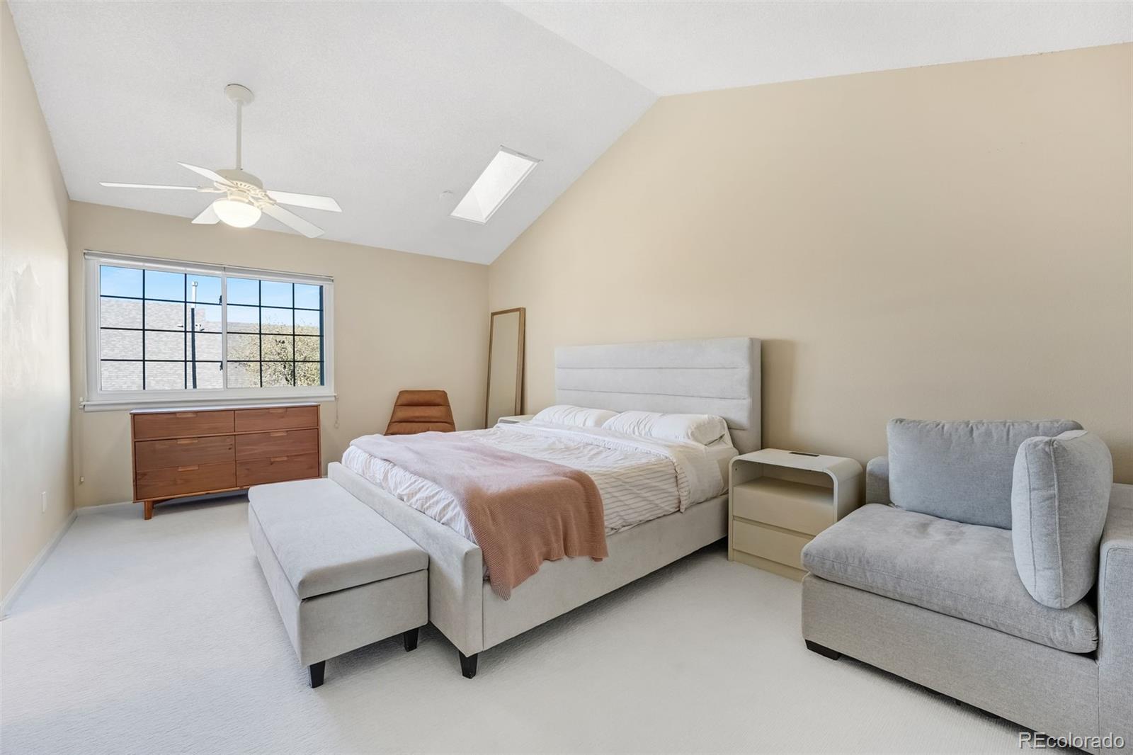 MLS Image #13 for 1470 s quebec way,denver, Colorado