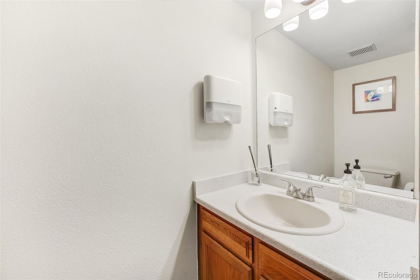 MLS Image #9 for 1470 s quebec way,denver, Colorado