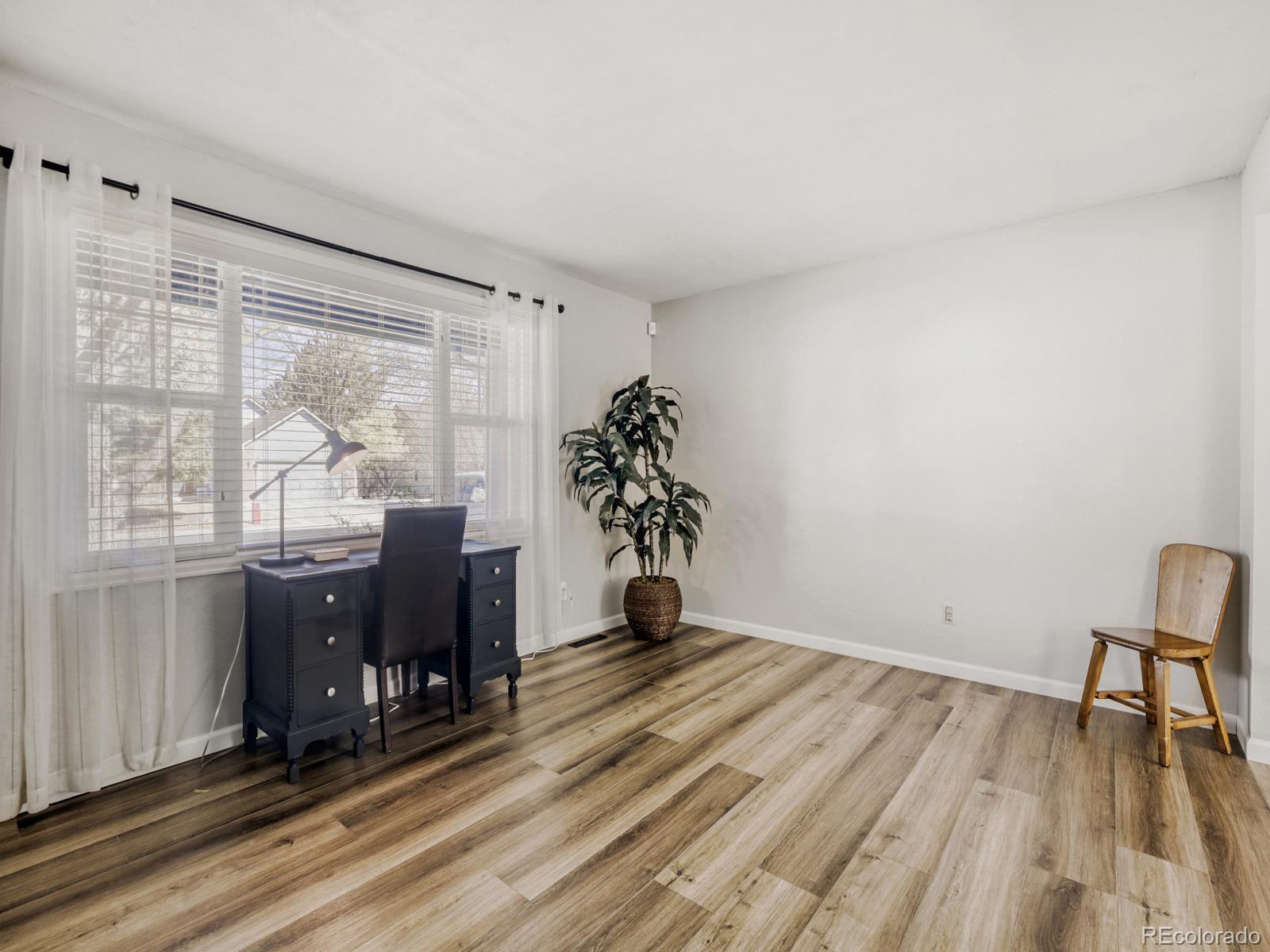 MLS Image #12 for 717  elliott street,longmont, Colorado