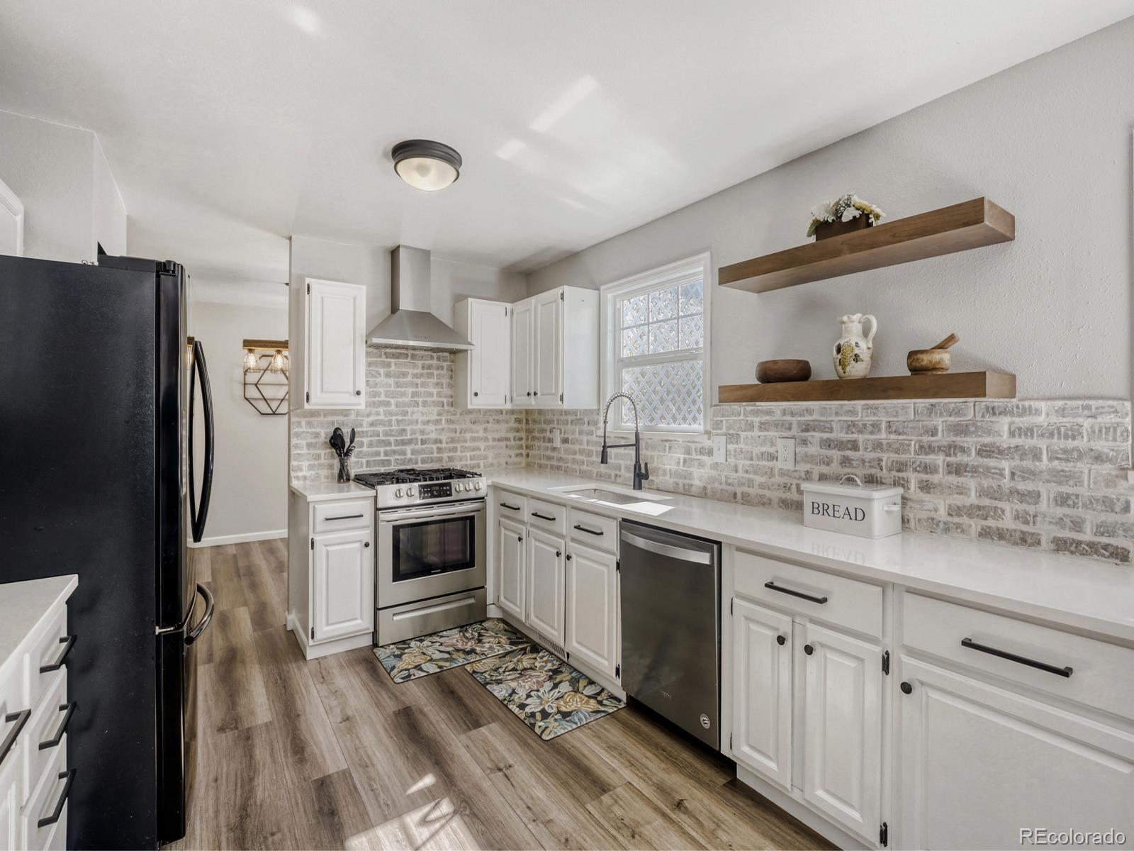 MLS Image #6 for 717  elliott street,longmont, Colorado