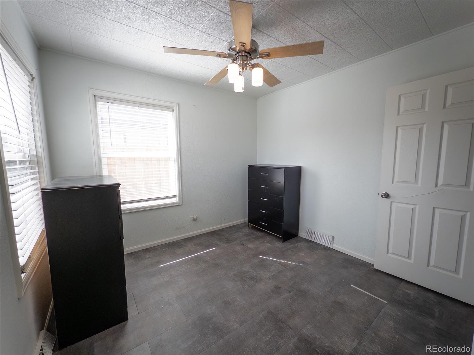 MLS Image #11 for 6736  grove street,denver, Colorado