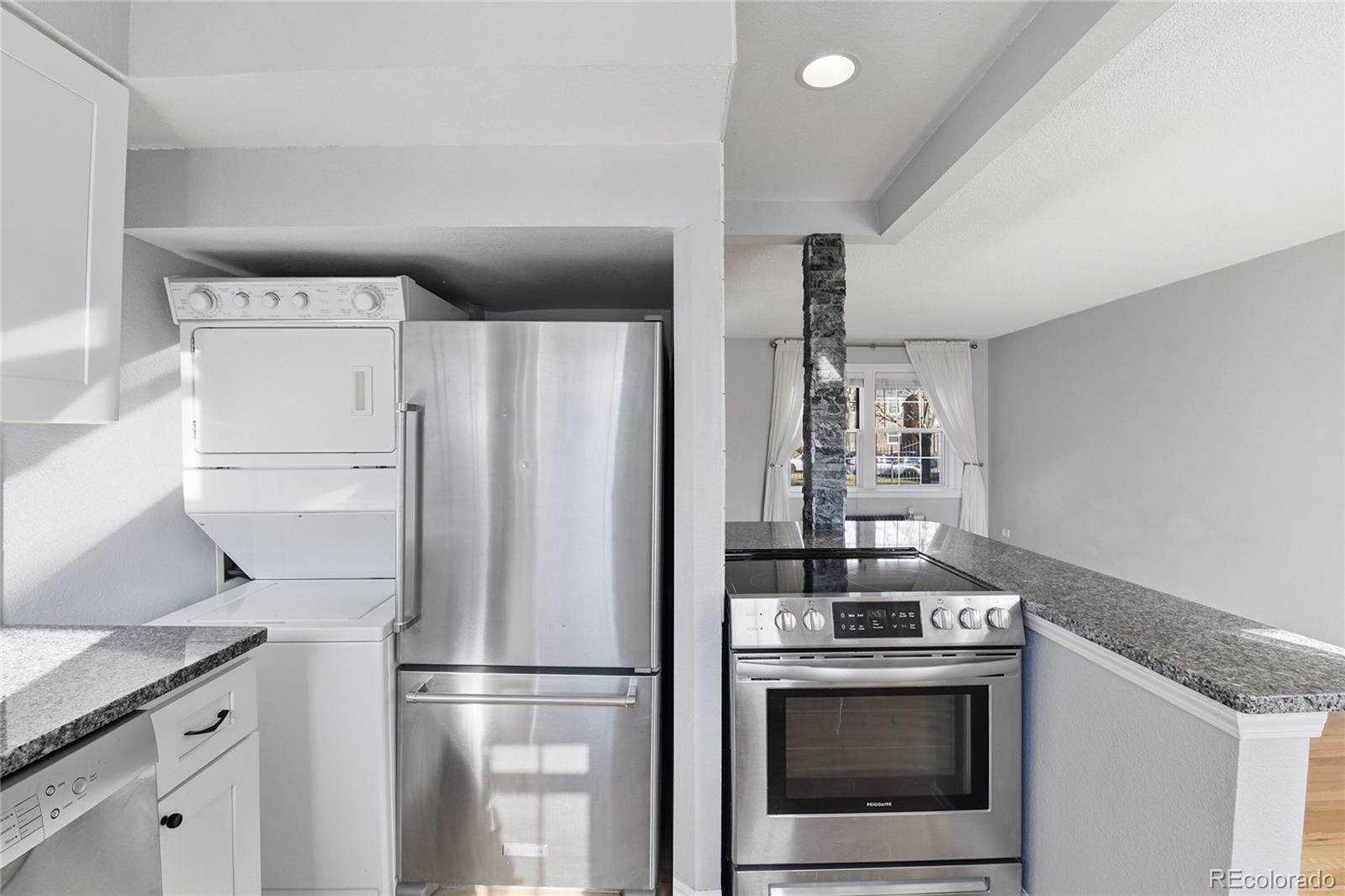 MLS Image #11 for 2823  jasmine street,denver, Colorado