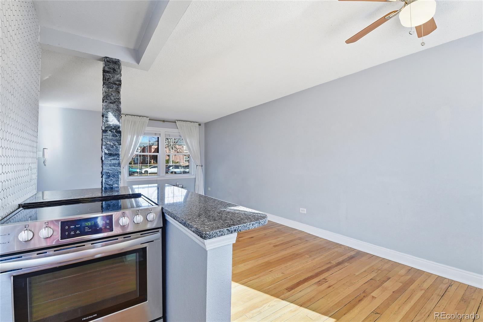 MLS Image #12 for 2823  jasmine street,denver, Colorado