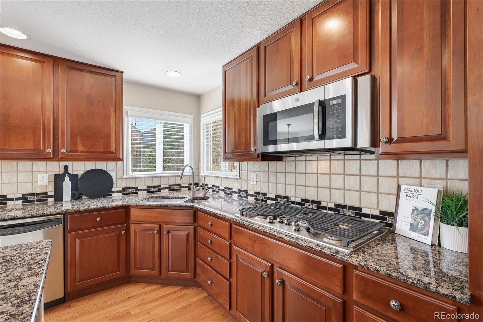 MLS Image #10 for 10720  yates drive,westminster, Colorado