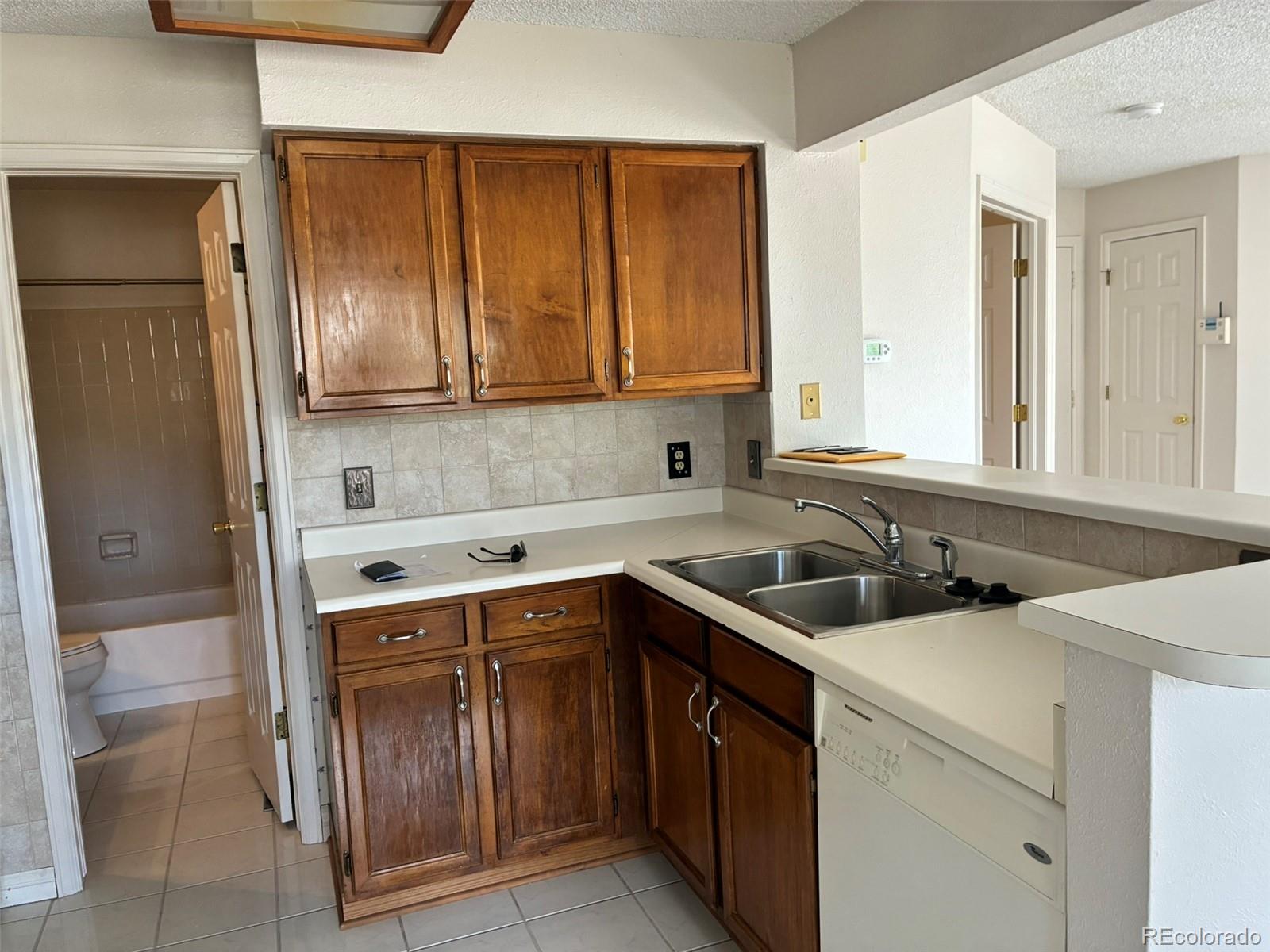 MLS Image #13 for 13732 e lehigh avenue a,aurora, Colorado
